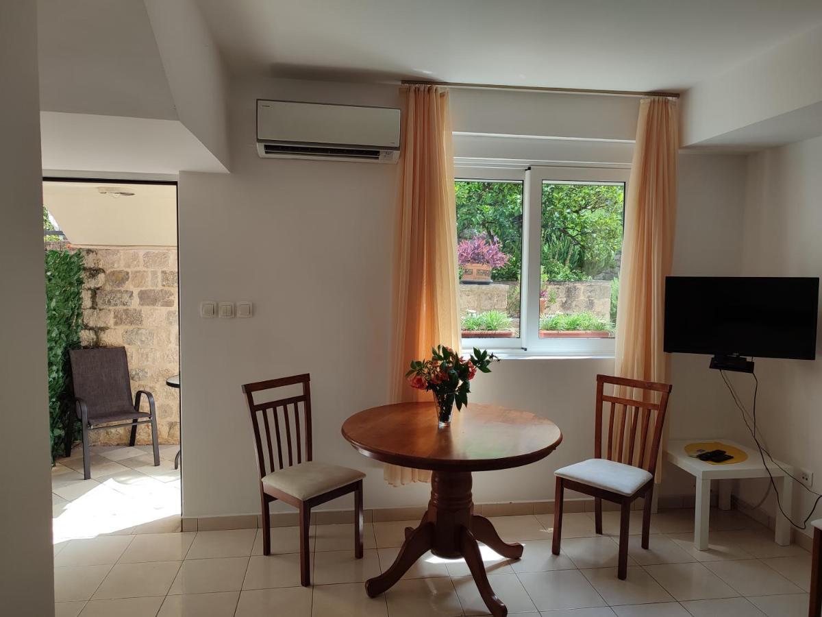 Studio Apartman Radimir Котор Экстерьер фото